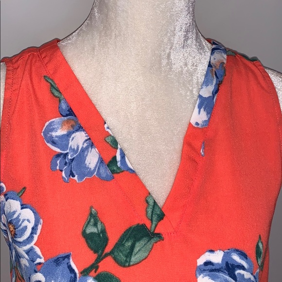 Staccato Coral Floral Split Back Tank Top - Picture 2 of 8